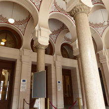 旧市庁舎入り口も装飾されています