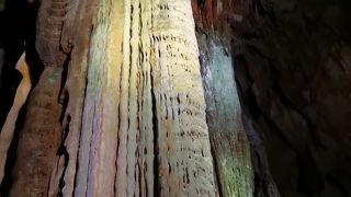 秋芳洞のハイライトの柱