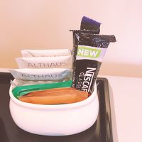 コーヒーはカフェインありと、ディカフェ各2本