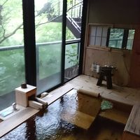 ピグマリオンの部屋にあるジャグジー付き露天風呂