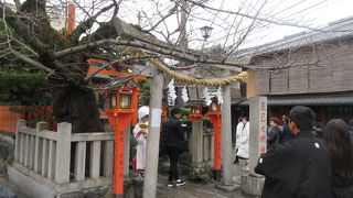 祇園の中心にある小さな神社