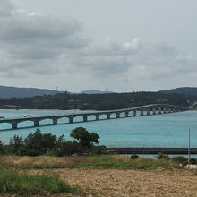古宇利大橋 島側から