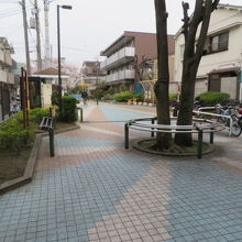 小さな公園もあります