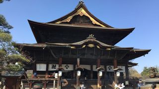 一生に一度は参詣したい善光寺さん