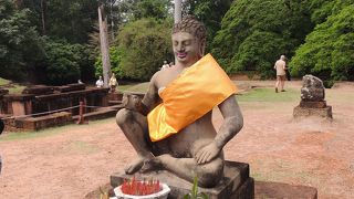 あの三島由紀夫の戯曲の名前