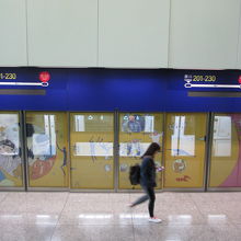 香港国際空港 (チェク ラップ コック空港) (HKG)