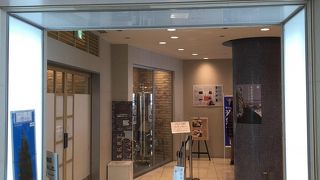 飛行機を見ながら