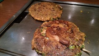 開店前に並ぶのが吉