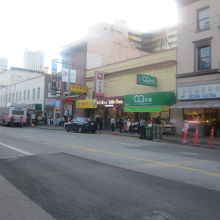 アジア人にはホッとする風景が続いているエリアです