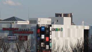 駅近大型ショッピングモール