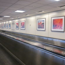 動く歩道を利用しながら美術鑑賞というのも素敵ですね！