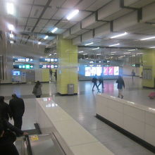 東涌線ホームの様子