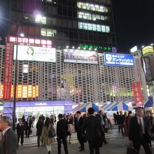 チケットショップが多く集まっているニュー新橋ビル