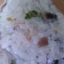 菜の花と雑穀おむすびです。