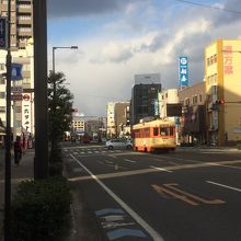 ホテルの最寄りは市電勝山町駅