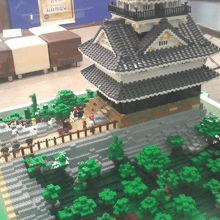 ブロックで作った岐阜城など、目を惹く展示物もあり。
