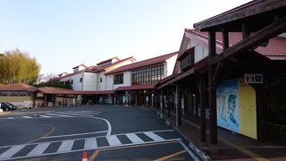 地下１５００ｍからくみ上げている