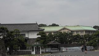 遠くから眺めただけですが・・