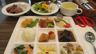 カジュアルなランチビュッフェ♪