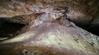 洞内の立派な富士