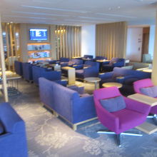 成田空港国際線 JALサクララウンジ