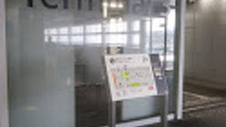 フードコートが大混雑