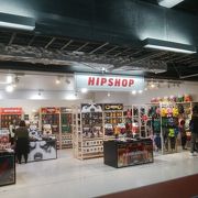 日本の伝統が全面プリントされた商品