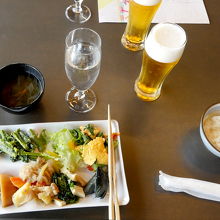 ビュフェが食べ放題