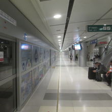 スワンナプーム空港駅 (ARL)