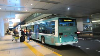 乗り場へのアクセスは分かりやすいですね。