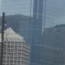 てっぺんがかわったデザインになっていて目立ちます