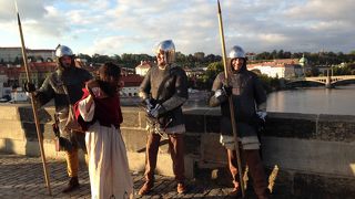 プラハ観光スポットのベスト3に入る橋