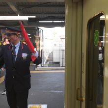 幸手権現堂桜まつり期間中、幸手駅に臨時停車しました。