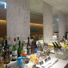 お酒のレパートリーはなかなかです