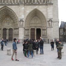 ノートル ダム寺院