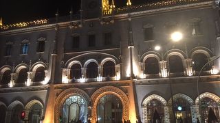 「ロシオ駅」を撮影するのに最適な広場です☆