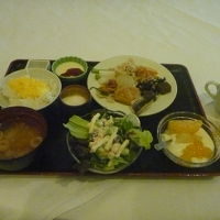 朝食のお膳がお見苦しくてスミマセン（＞＜）