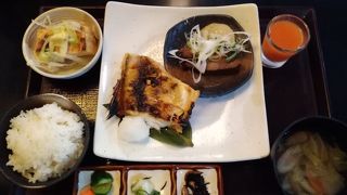 奥の席は景色が良い