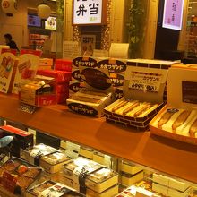 お弁当の品揃えは品川一番かも！