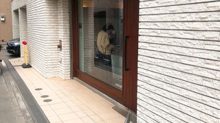 デニッシュは大激戦のインスタ映えする人気店