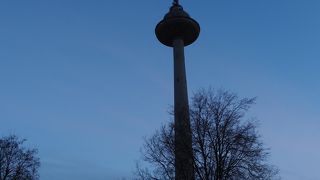 夜景を眺めながらご飯が頂けます