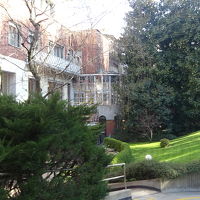 庭のあるホテルは多分カップル向き