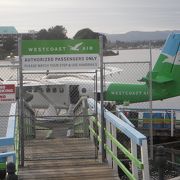 ビクトリアからバンクーバーまで水上飛行機を利用しましたが、プロペラ機独特の低空なので、遊覧飛行が楽しめました。