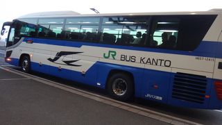 ここから成田空港へ1000円でいけるバスが便利です