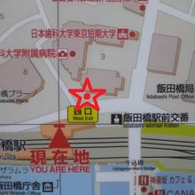 旗本屋敷跡の石碑等は、日本歯科大学附属病院の横にあります。