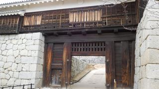 本丸へと向かう重要な門