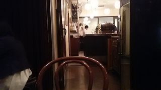 丸ビル５Fのレストラン街にあるブラッスリとワインカフェ