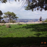 展望は木が邪魔だったり、部屋によってマチマチです。