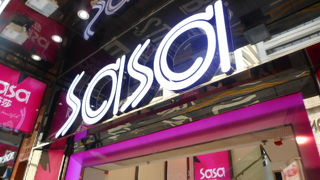 化粧品チエーン店