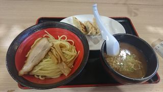 ラーメンの方が種類多い